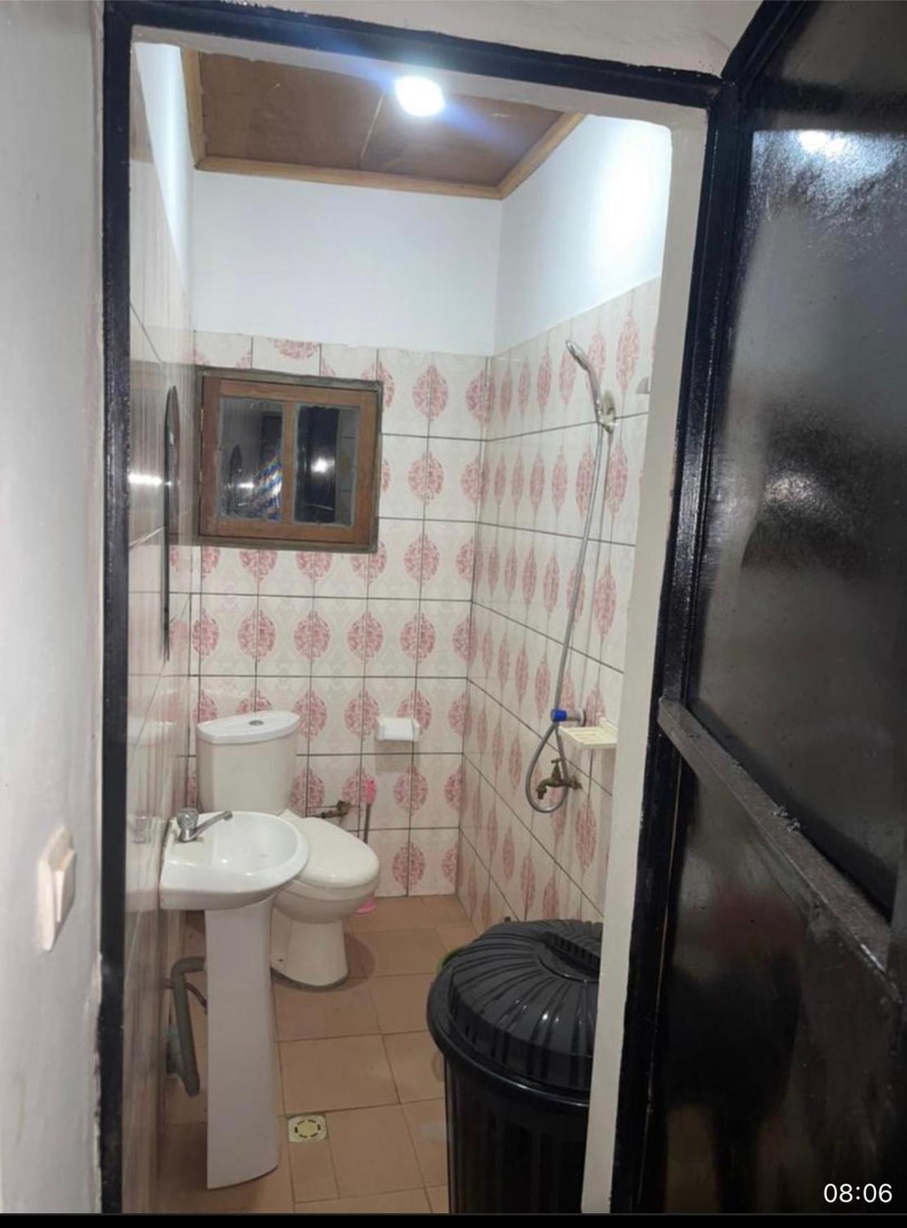 Studio Meublee 1 Chambre Etoug Ebe Yaoundé エクステリア 写真
